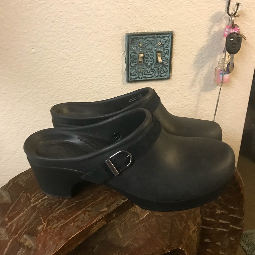 Crocs Clogs NEW SOLD